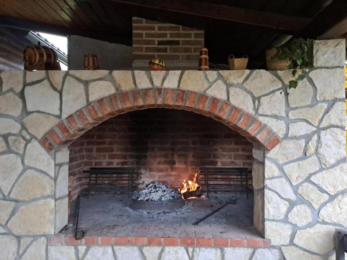Matan House Βίλα Otočac Εξωτερικό φωτογραφία